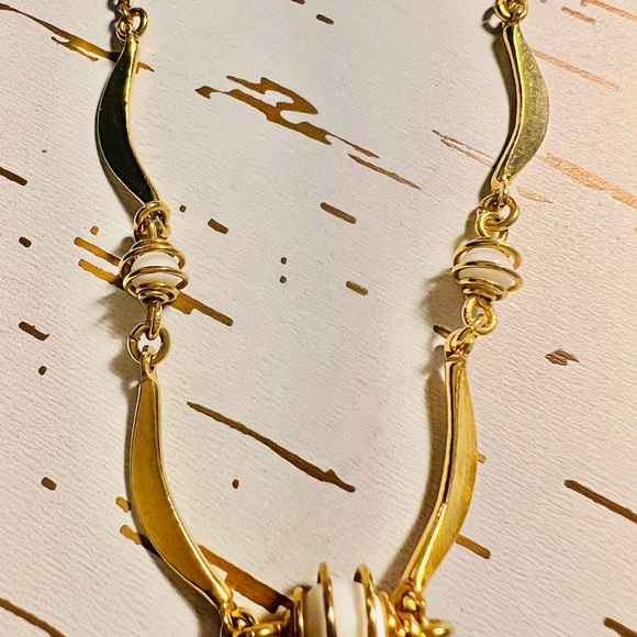 Vintage Jewelry - Picture 5 of 7